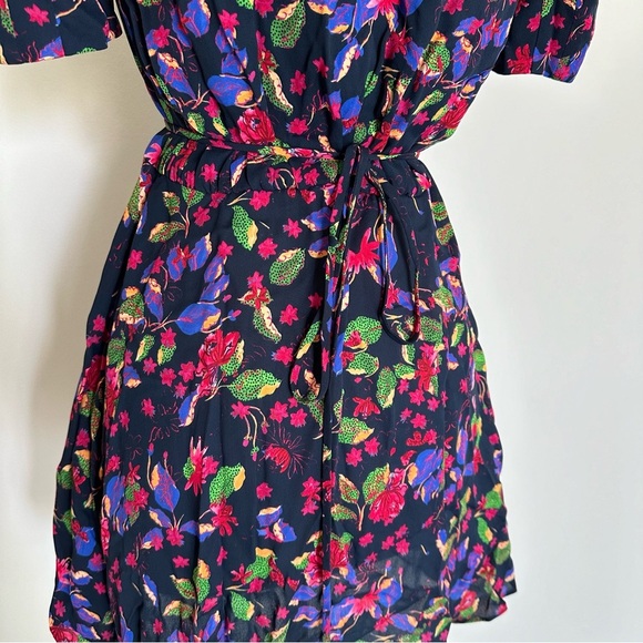Saloni Wrap Dress Floral Puffy Short Sleeve Rayon Sz US 4 - Picture 9 of 15